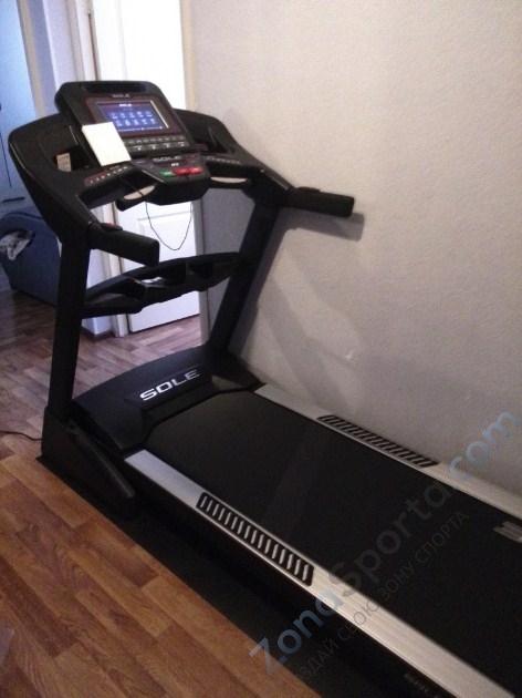 Беговая дорожка Sole Fitness F85 (2016) Беговая дорожка Sole Fitness F85 (2016)