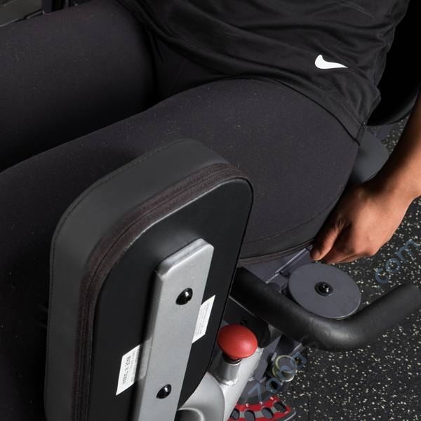 Приведение-отведение ног сидя Body Solid GIOT-STK Приведение-отведение ног сидя Body Solid GIOT-STK