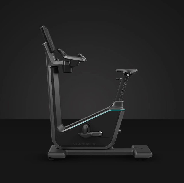 Вертикальный велотренажер Matrix Onyx Upright Cycle Вертикальный велотренажер Matrix Onyx Upright Cycle